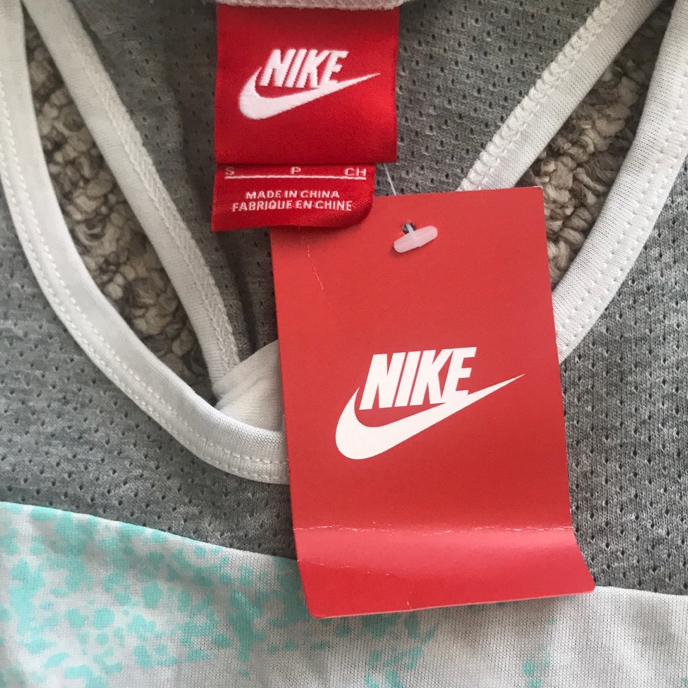 Nike Razor-Back Tank Top - Picture 4 of 4